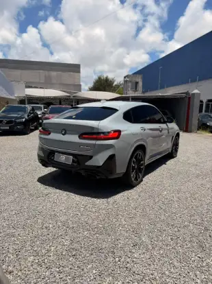 BMW-X4-2023