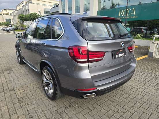 BMW-X5-2017