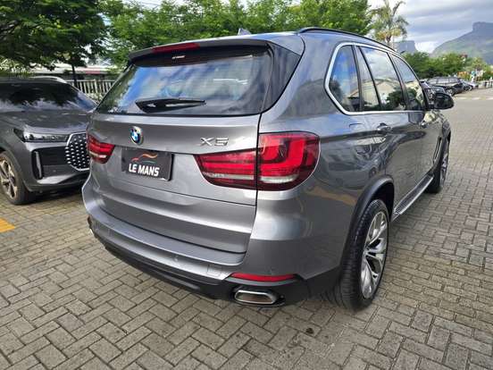 BMW-X5-2017