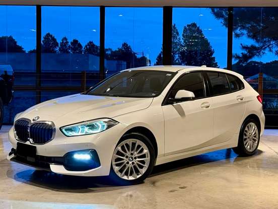 BMW-118i-1.5 12V GASOLINA SPORT GP STEPTRONIC BMW-118i-2020