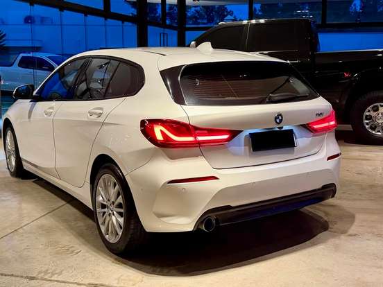 BMW-118i-1.5 12V GASOLINA SPORT GP STEPTRONIC BMW-118i-2020