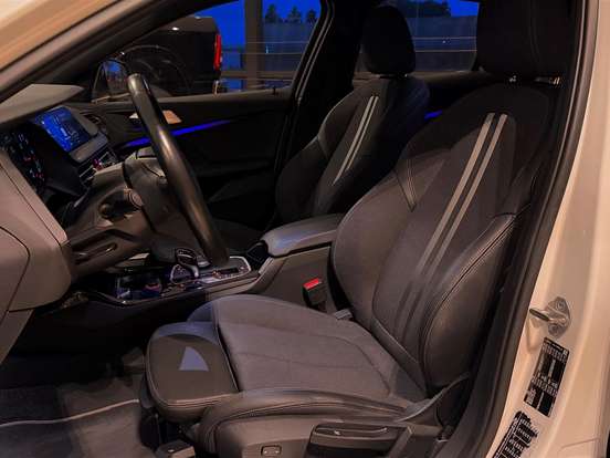 BMW-118i-1.5 12V GASOLINA SPORT GP STEPTRONIC BMW-118i-2020
