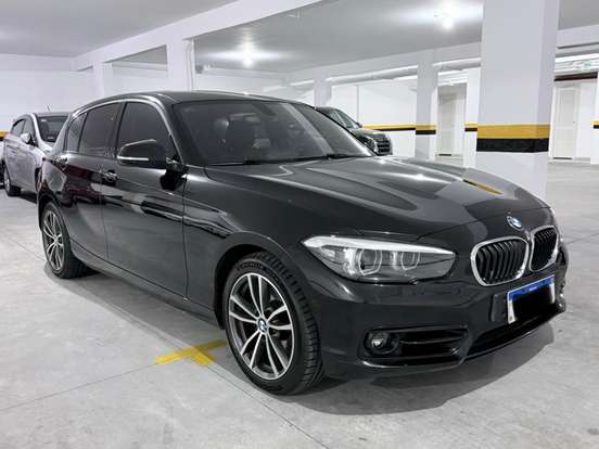 BMW-120i-2019