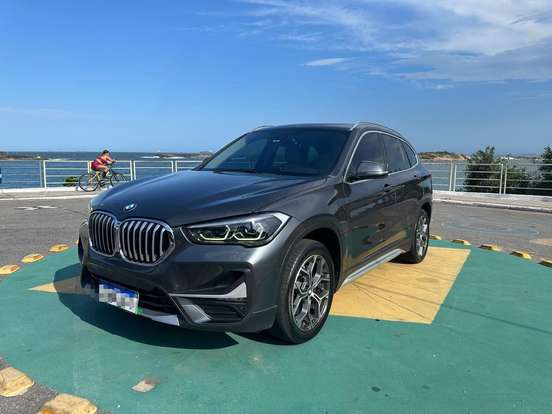 BMW-X1-2021