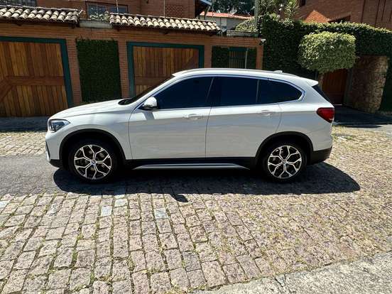 BMW-X1-2.0 16V TURBO ACTIVEFLEX XDRIVE25I SPORT 4P AUTOMÁTICO BMW-X1-2020