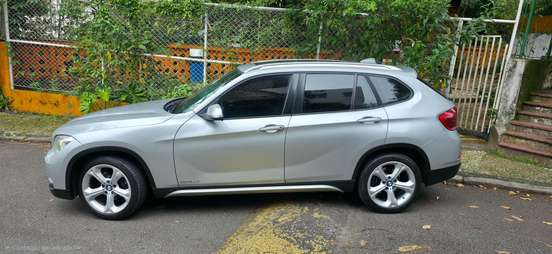 BMW-X1-2013