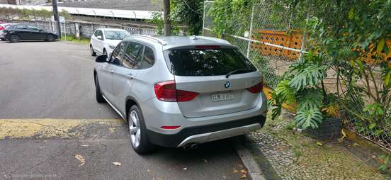 BMW-X1-2.0 16V TURBO GASOLINA SDRIVE20I 4P AUTOMÁTICO BMW-X1-2013