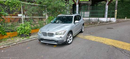 BMW-X1-2013