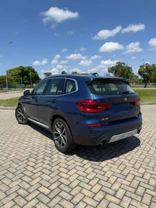 BMW-X3-2021