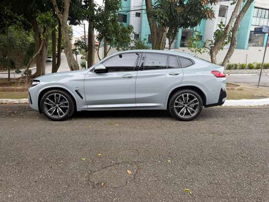 BMW-X4-2024