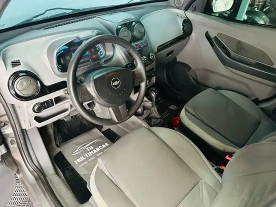 CHEVROLET-AGILE-1.4 MPFI LT 8V FLEX 4P MANUAL CHEVROLET-AGILE-2010
