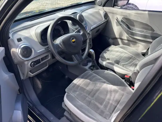 CHEVROLET-AGILE-2012