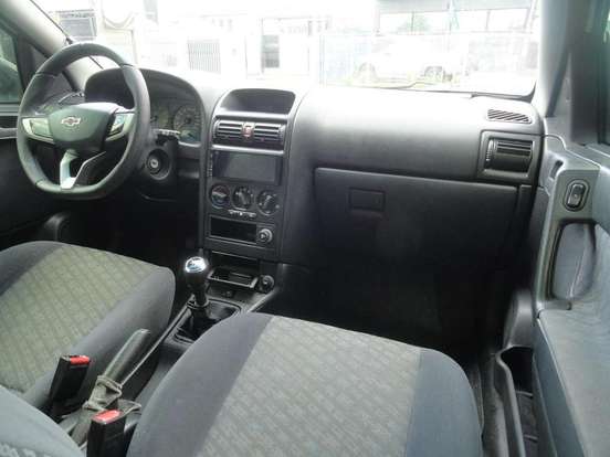 CHEVROLET-ASTRA-2001