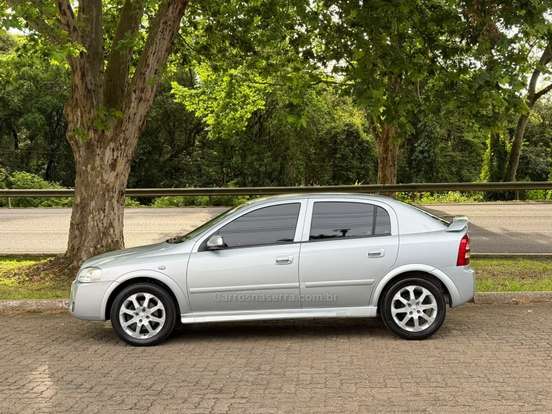 CHEVROLET-ASTRA-2009