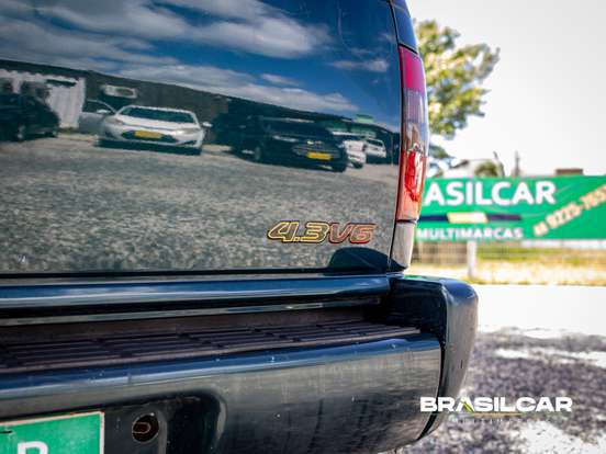 CHEVROLET-BLAZER-4.3 SFI DLX EXECUTIVE 4X4 V6 12V GASOLINA 4P AUTOMÁTICO CHEVROLET-BLAZER-1998
