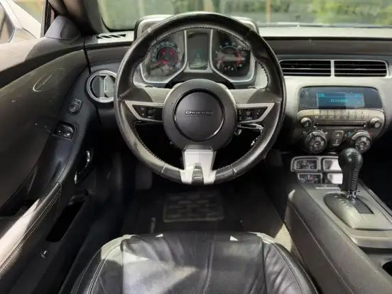 CHEVROLET-CAMARO-6.2 V8 GASOLINA SS AUTOMÁTICO CHEVROLET-CAMARO-2010