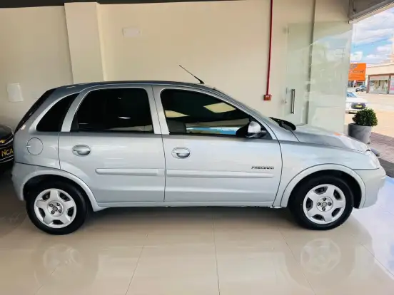 CHEVROLET-CORSA-2009