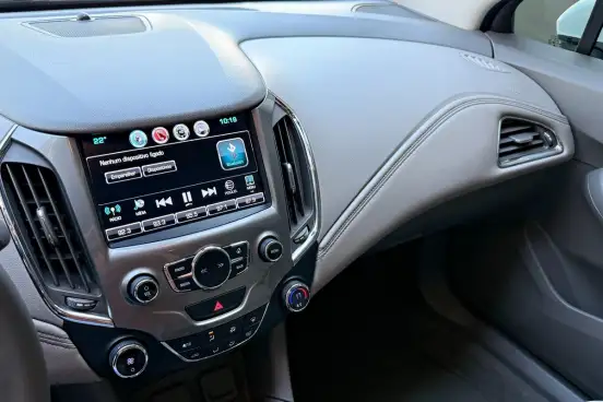 CHEVROLET-CRUZE-2018