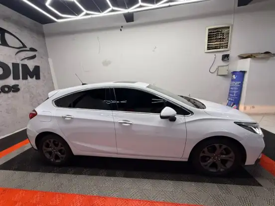 CHEVROLET-CRUZE-2017