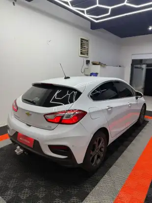 CHEVROLET-CRUZE-2017