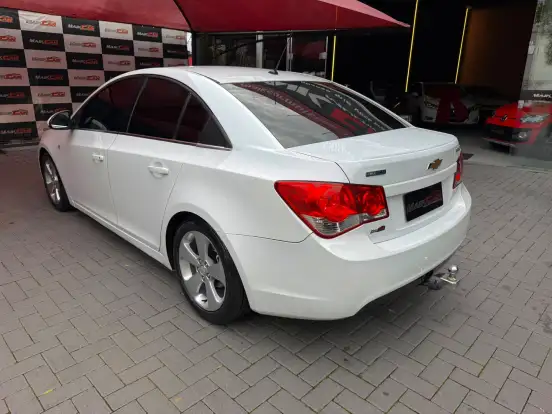 CHEVROLET-CRUZE-2011