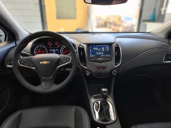 CHEVROLET-CRUZE-2022