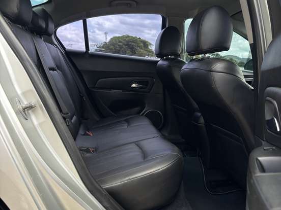 CHEVROLET-CRUZE-1.8 LT 16V FLEX 4P AUTOMÁTICO CHEVROLET-CRUZE-2013