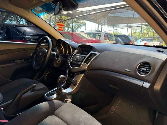 CHEVROLET-CRUZE-2015