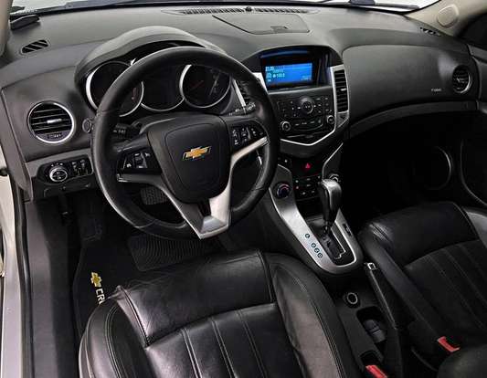 CHEVROLET-CRUZE-2013