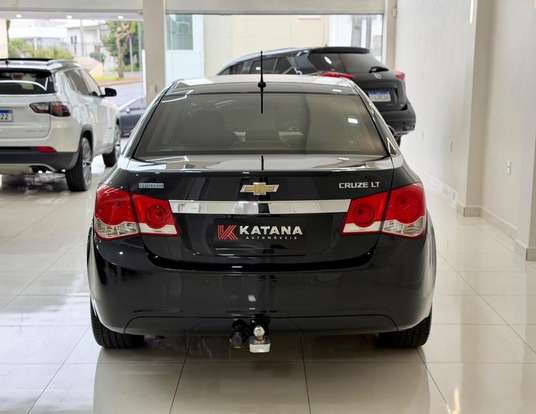 CHEVROLET-CRUZE-2011