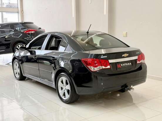 CHEVROLET-CRUZE-2011
