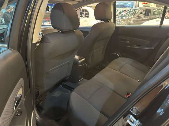 CHEVROLET-CRUZE-1.8 LT 16V FLEX 4P MANUAL CHEVROLET-CRUZE-2012