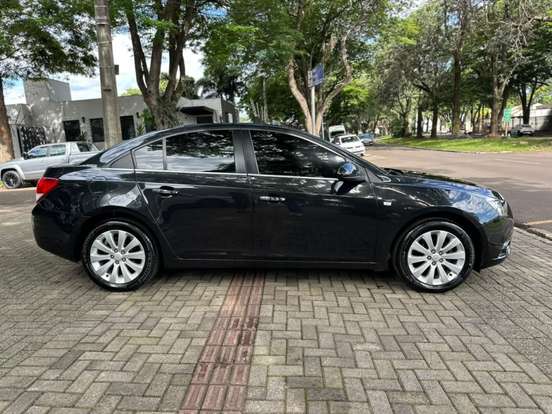 CHEVROLET-CRUZE-2013
