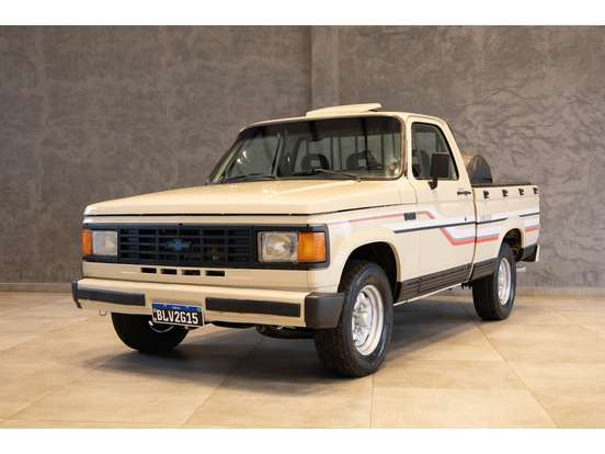 CHEVROLET-D20-1989