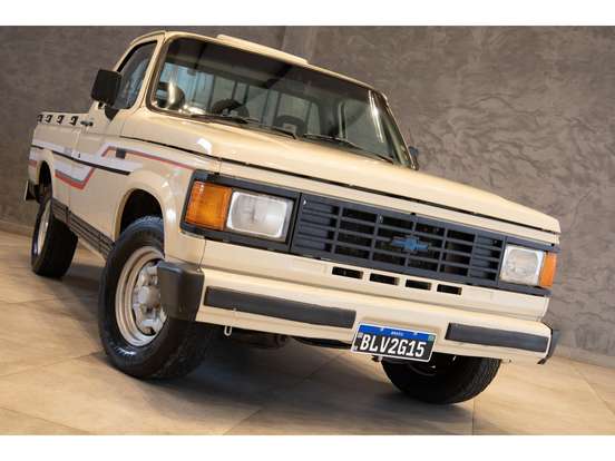 CHEVROLET-D20-1989