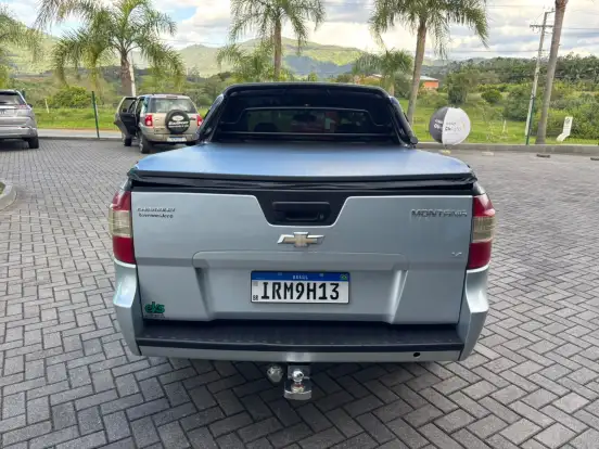 CHEVROLET-MONTANA-2011