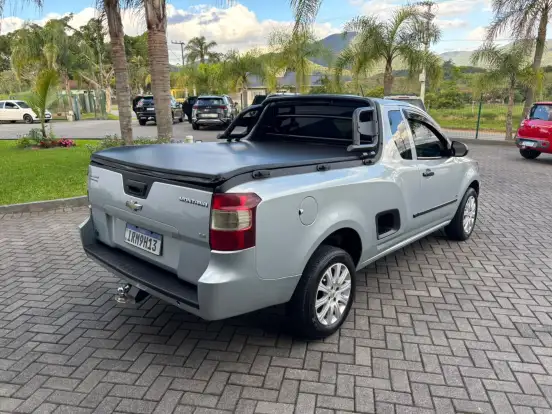CHEVROLET-MONTANA-2011