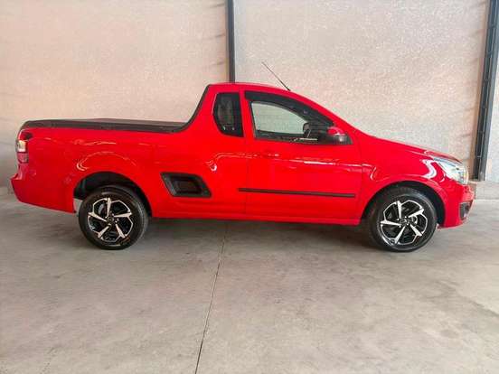 CHEVROLET-MONTANA-2012
