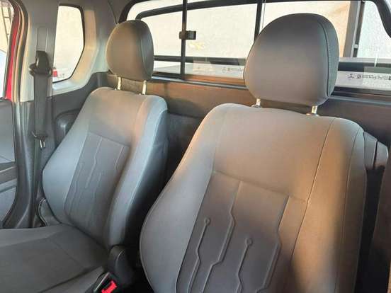 CHEVROLET-MONTANA-2012