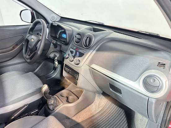 CHEVROLET-MONTANA-2014