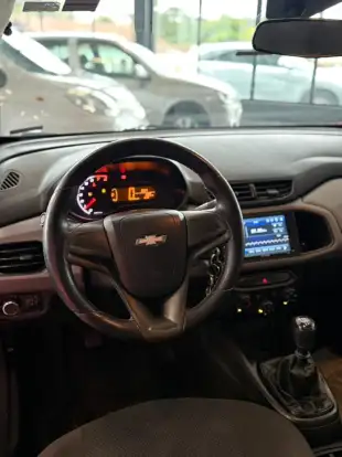 CHEVROLET-ONIX-2016