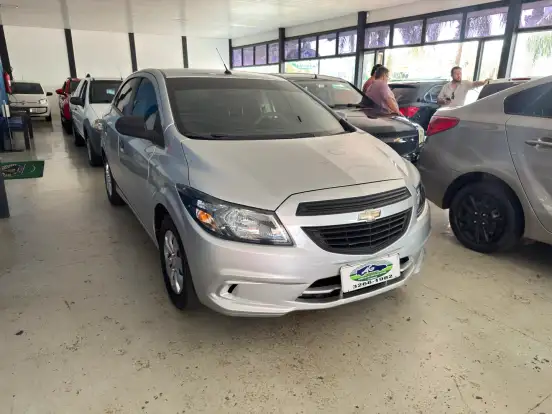CHEVROLET-ONIX-2018