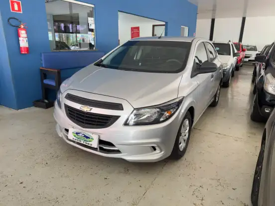 CHEVROLET-ONIX-2018