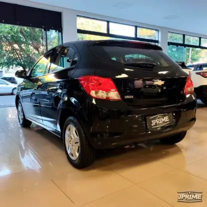 CHEVROLET-ONIX-2014