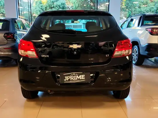 CHEVROLET-ONIX-1.0 MPFI LT 8V FLEX 4P MANUAL CHEVROLET-ONIX-2014