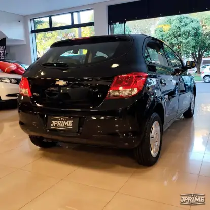 CHEVROLET-ONIX-2014
