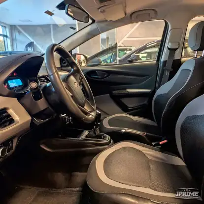 CHEVROLET-ONIX-2014