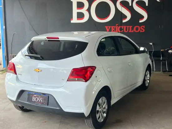 CHEVROLET-ONIX-1.0 MPFI LT 8V FLEX 4P MANUAL CHEVROLET-ONIX-2018