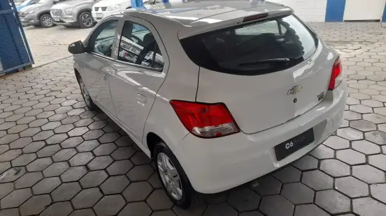 CHEVROLET-ONIX-1.0 MPFI LT 8V FLEX 4P MANUAL CHEVROLET-ONIX-2013