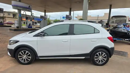 CHEVROLET-ONIX-1.4 MPFI ACTIV 8V FLEX 4P MANUAL CHEVROLET-ONIX-2017